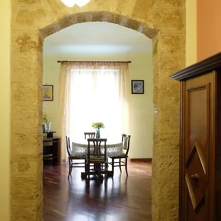 La Casa Di Tufo Apartment *
